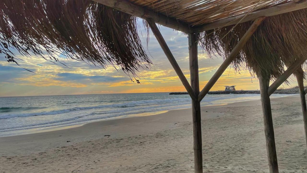 Beach Apartments بوموري المظهر الخارجي الصورة